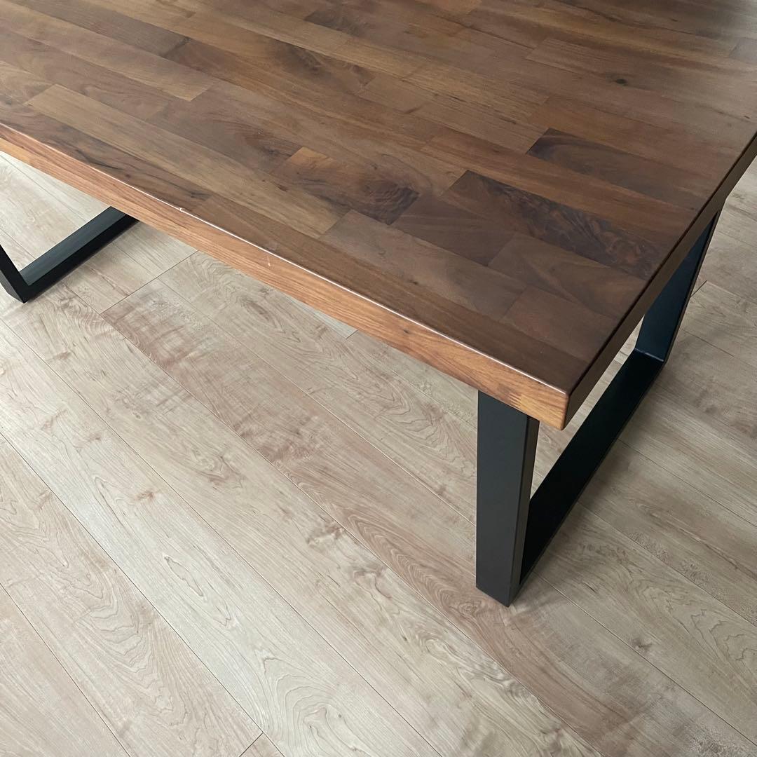 ウォルナット　アイアン　ダイニングテーブル