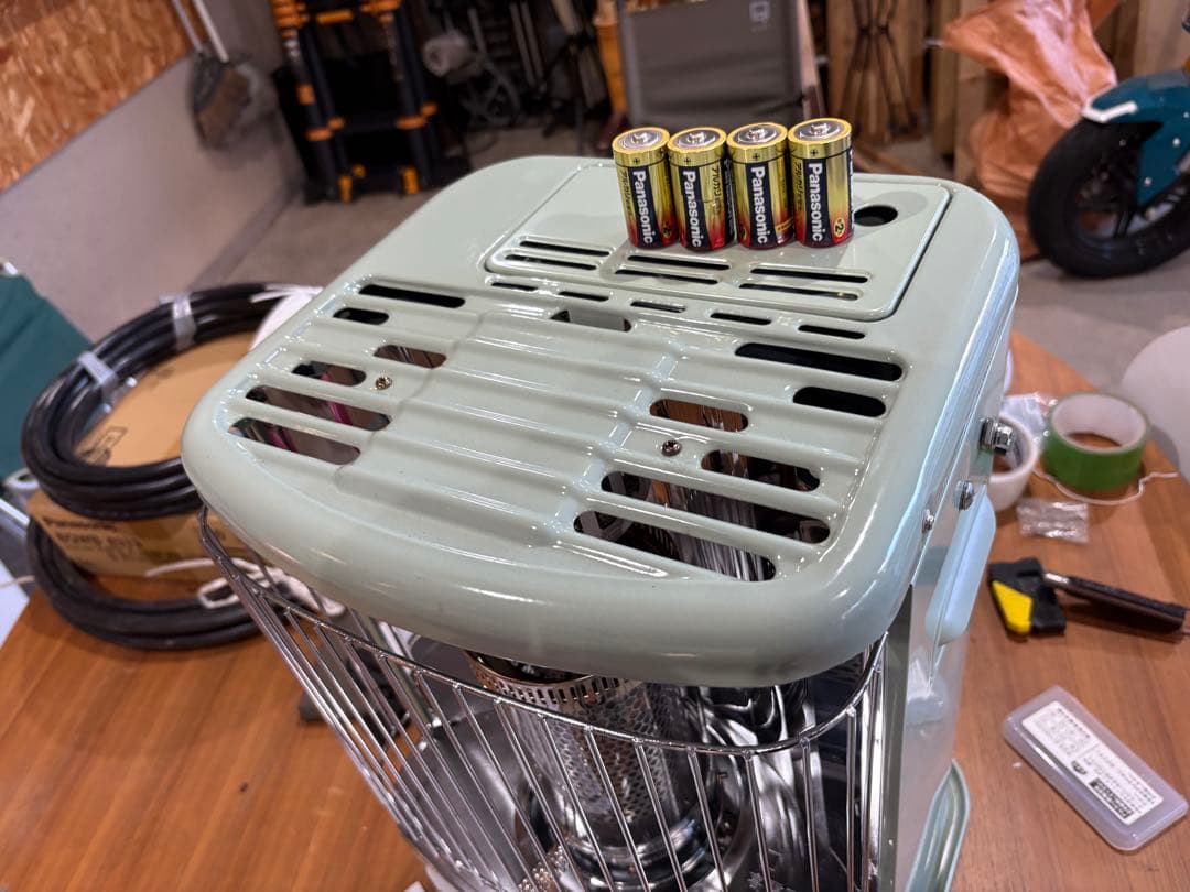 カスタム、アラジン灯油ストーブ ミントグリーン