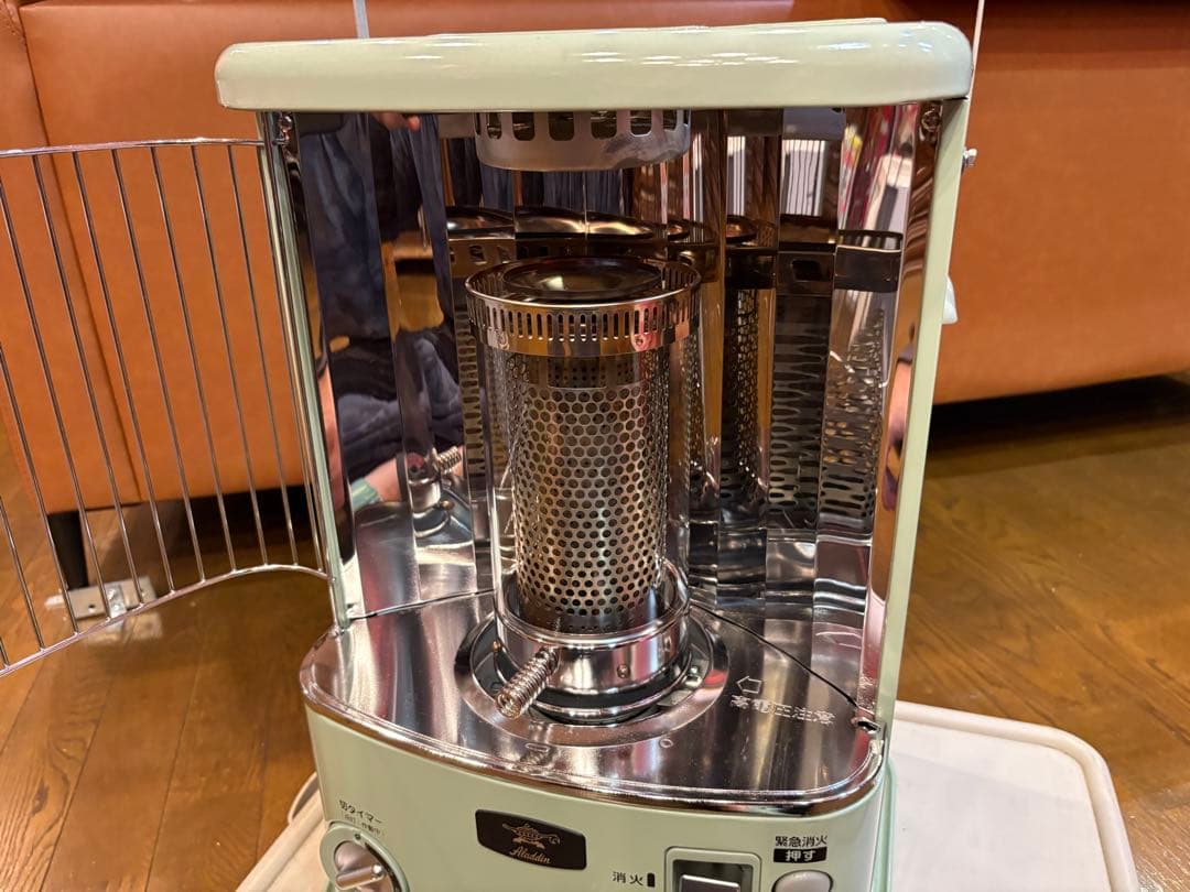 カスタム、アラジン灯油ストーブ ミントグリーン