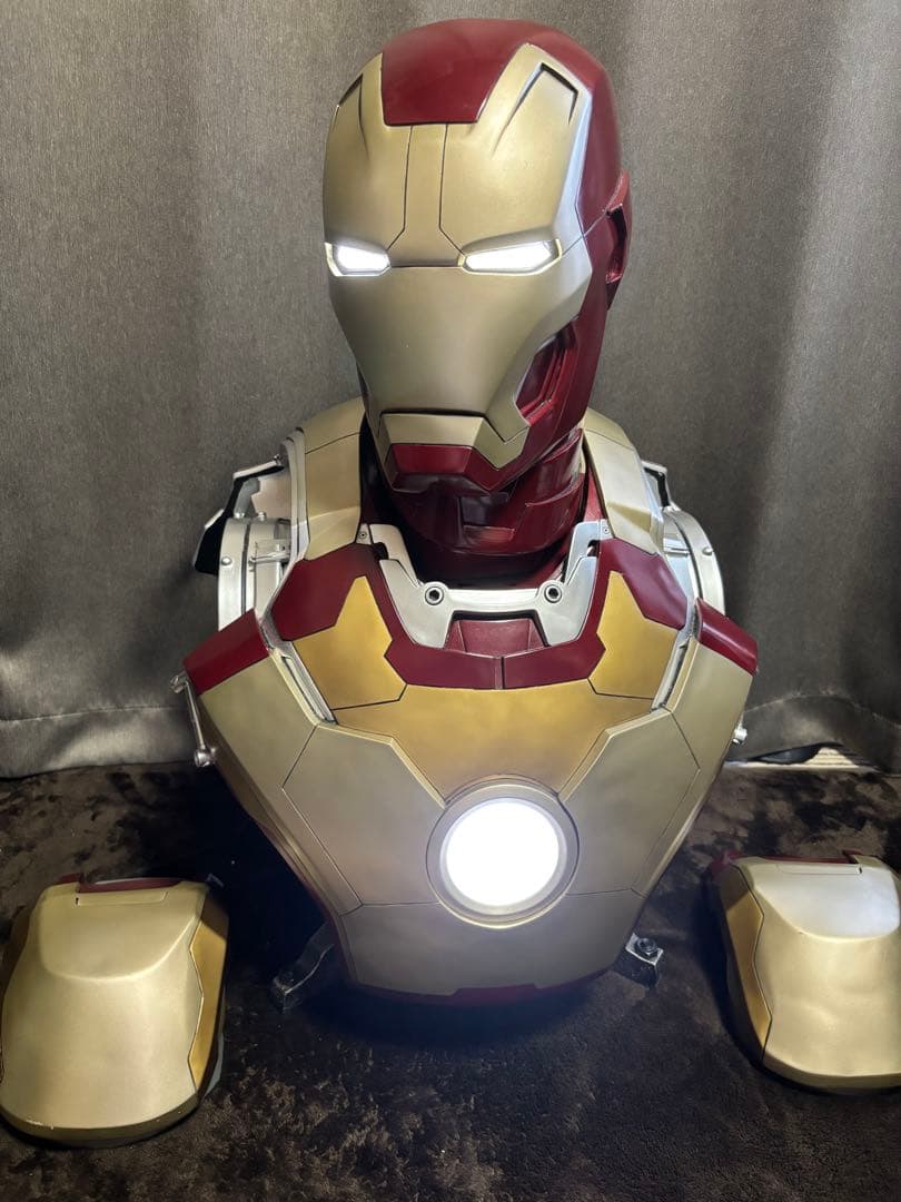 [アイアンマン マーク42 ]マーベル 1/1サイズ　バスト　(箱有り)