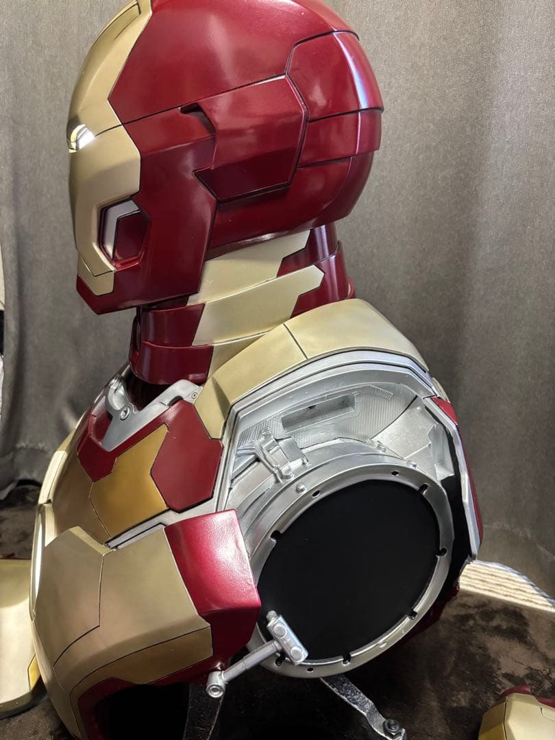 [アイアンマン マーク42 ]マーベル 1/1サイズ　バスト　(箱有り)
