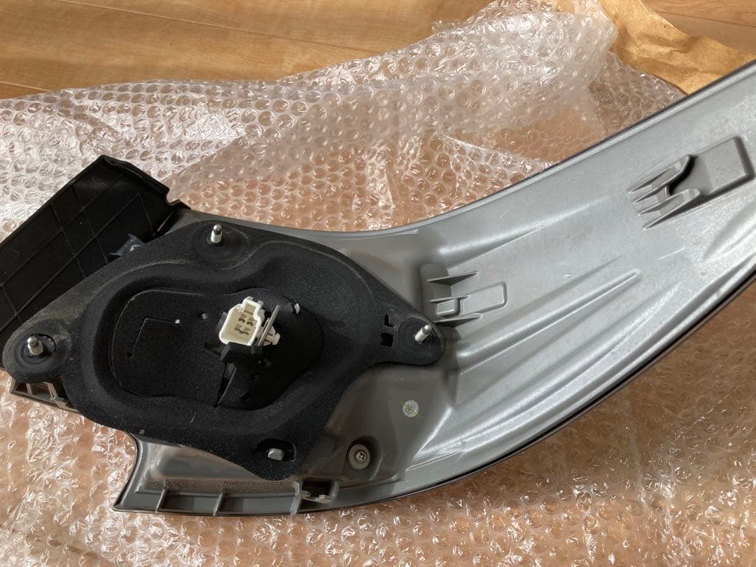 マークX 130系　G's 純正テールランプ　希少