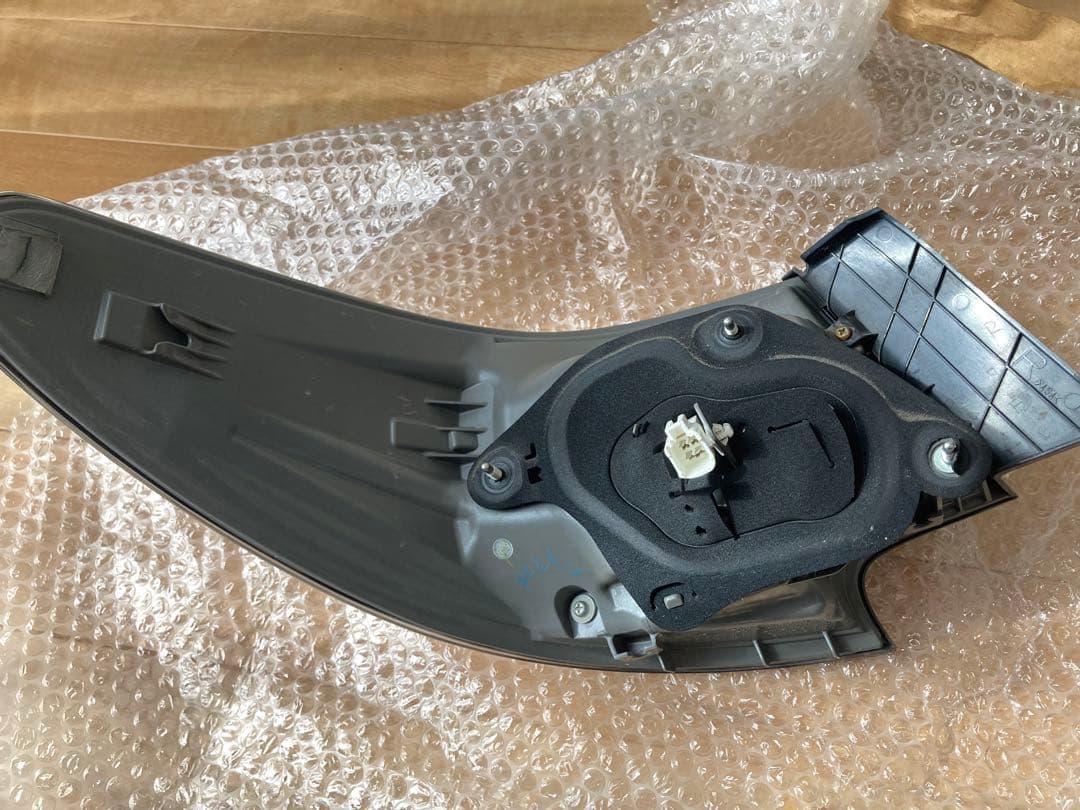 マークX 130系　G's 純正テールランプ　希少