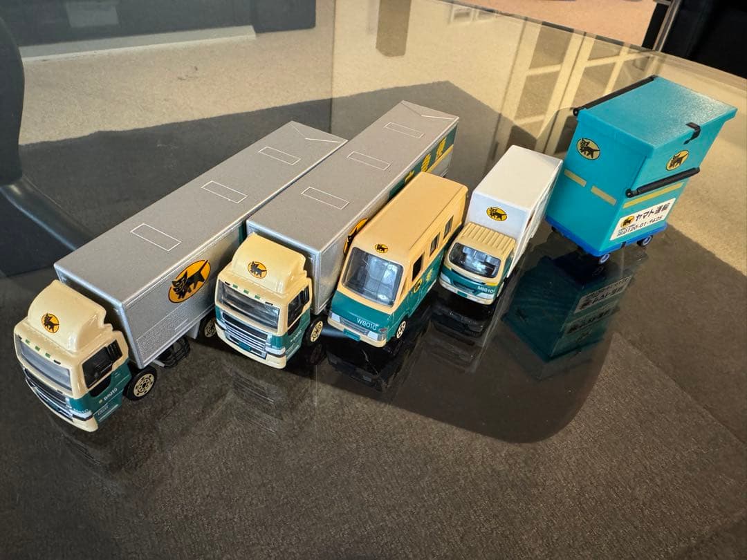 【クロネコヤマト】ミニカーセット 5台 印鑑立