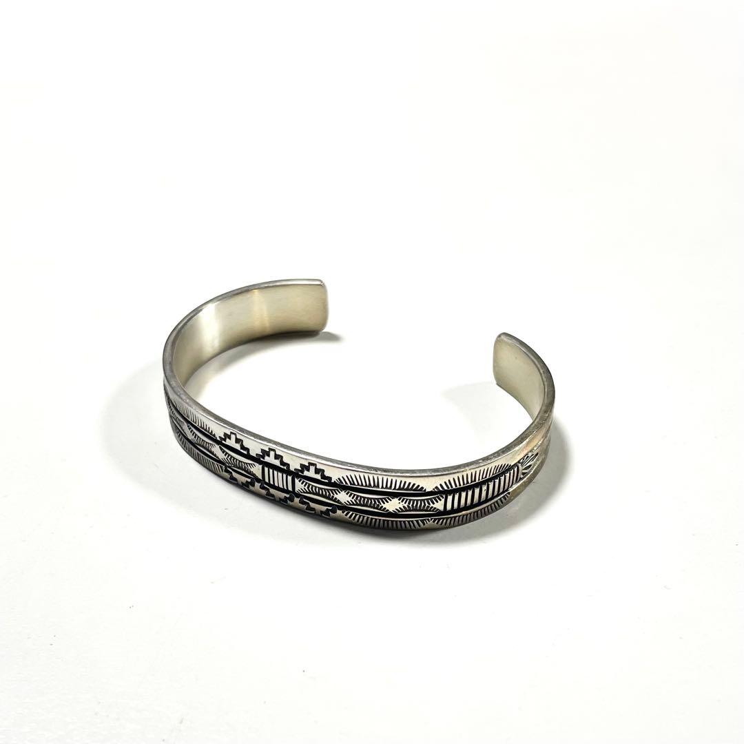 ブルースモーガン　ナバホインディアンジュエリーバングル
