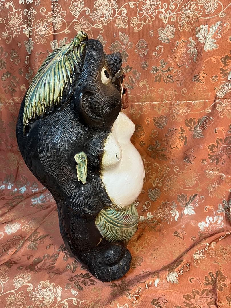 信楽焼　メスダヌキ　めすだぬき　たぬき