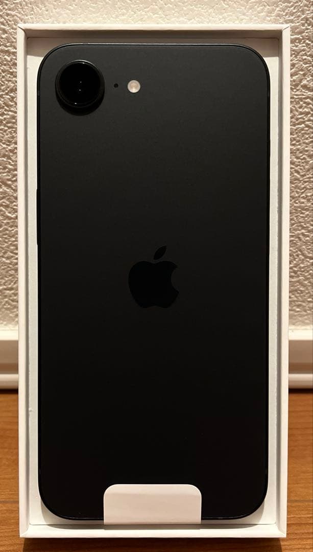 Apple iPhone 16e 本体 【新品 未使用】