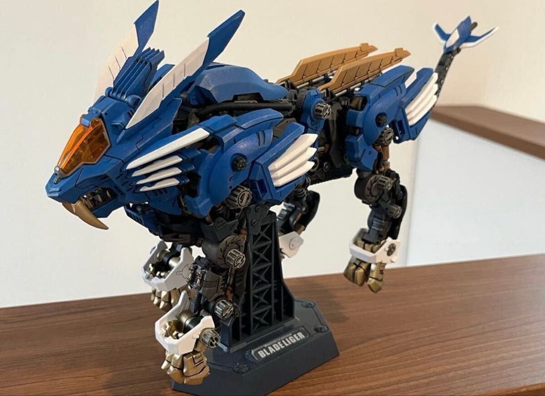 ☆　究極ギミック　マスターピース　動力仕様！！！　ブレードライガー　AZ