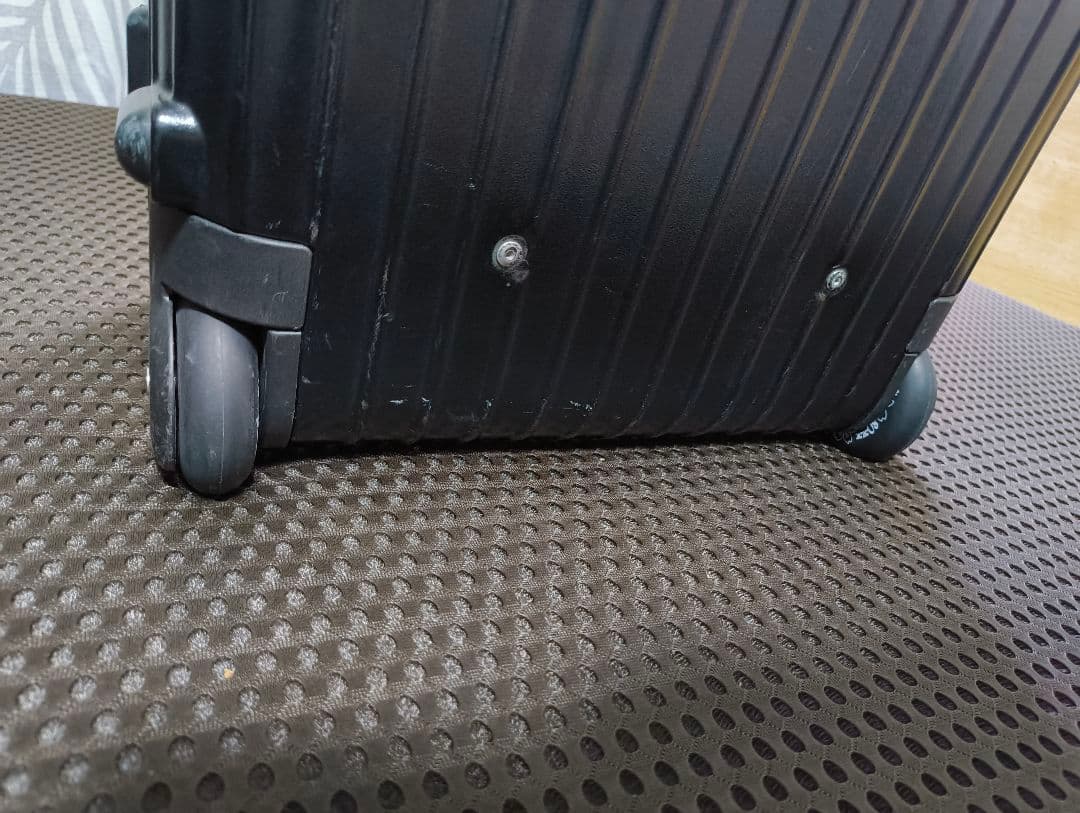 RIMOWAリモワ　サルサ　キャリーケース32L ドイツ製