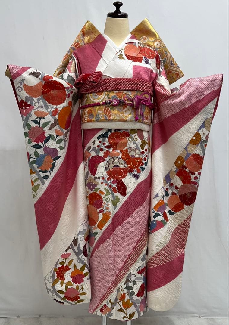 振り袖　フルセット　長襦袢付　成人式　振袖　金彩加工　刺繍入り　絞り入り　628