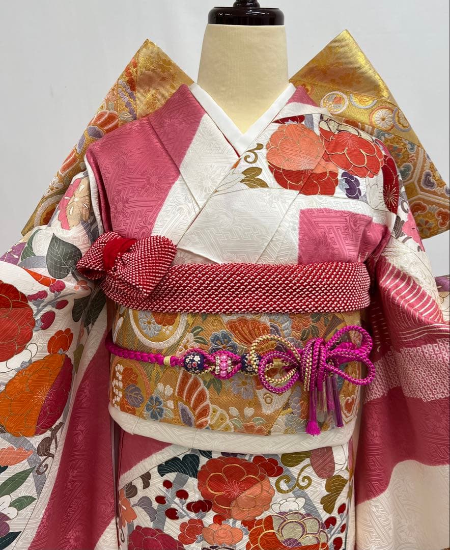振り袖　フルセット　長襦袢付　成人式　振袖　金彩加工　刺繍入り　絞り入り　628