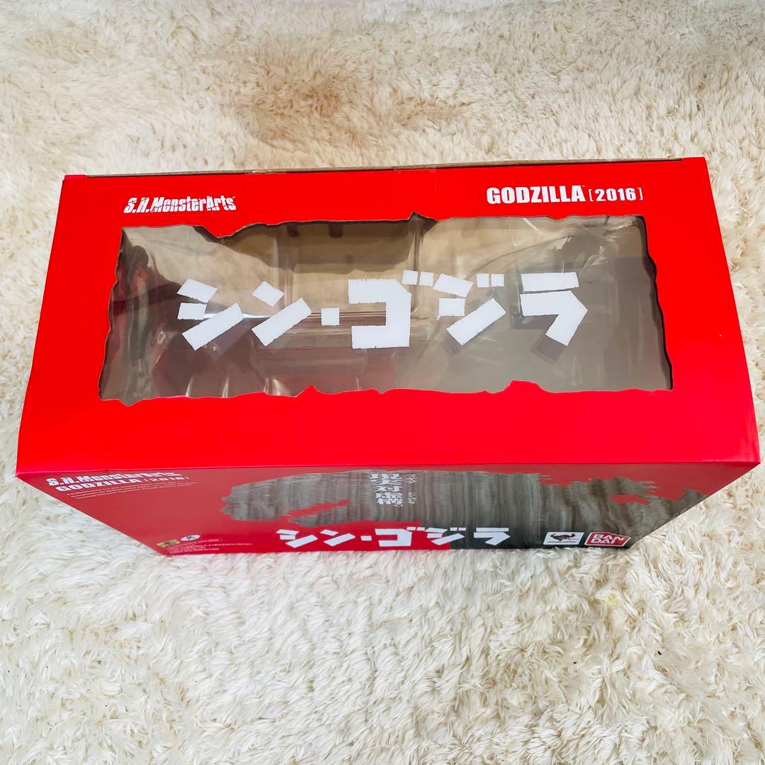 未開封✨　バンダイ　S.H.モンスターアーツ　シン・ゴジラ　ゴジラ 2016
