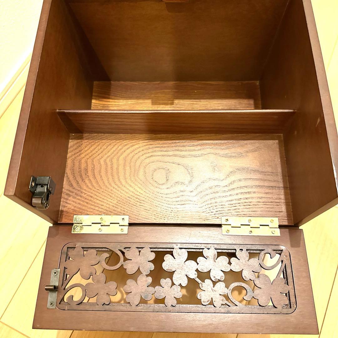 希少木彫り桜模様　ビンテージ　化粧メイクボックス