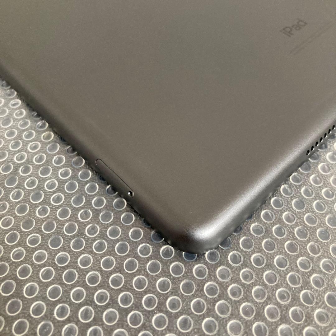 3658【早い者勝ち】iPad8 第8世代 32GB SIMフリー☆
