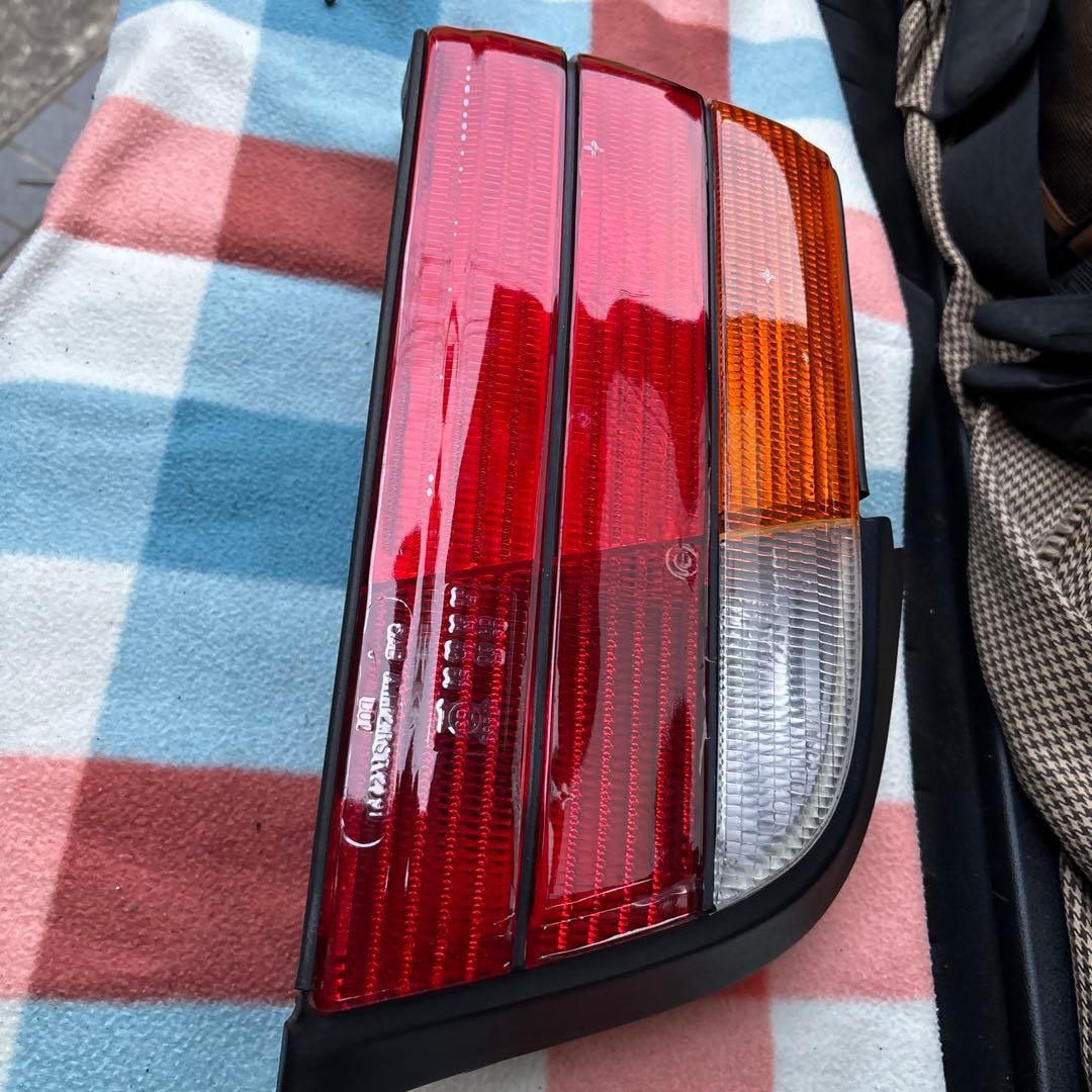 BMW E36 Coupe用純正テールランプ　左右セット