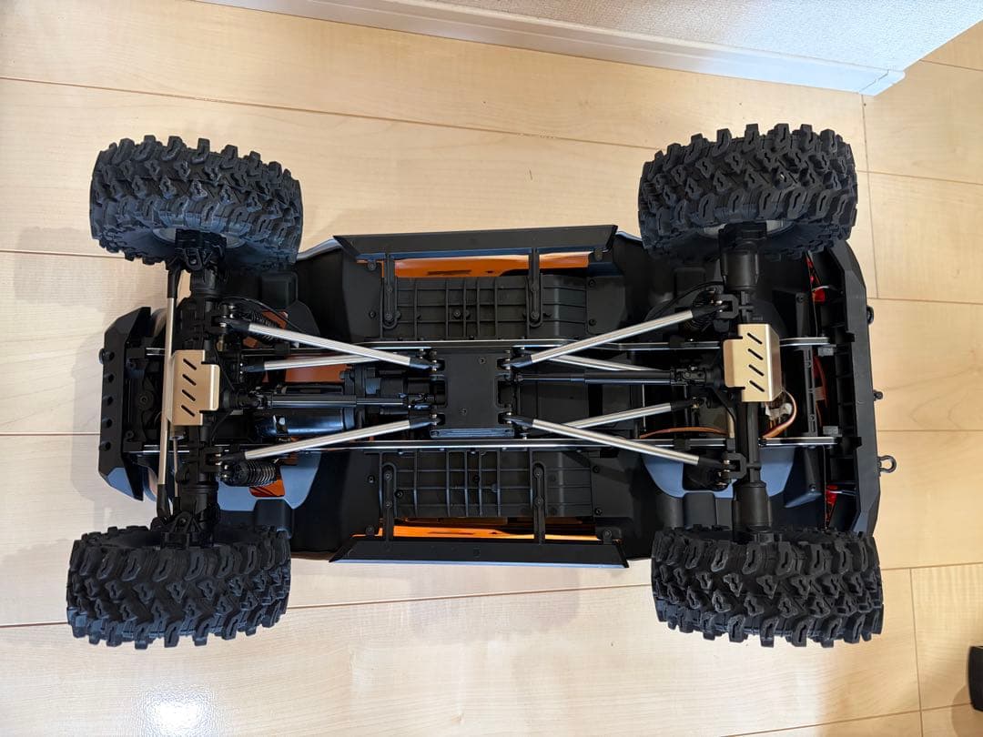 1/8スケール 4WD YIKONG YK4082 V3 RC