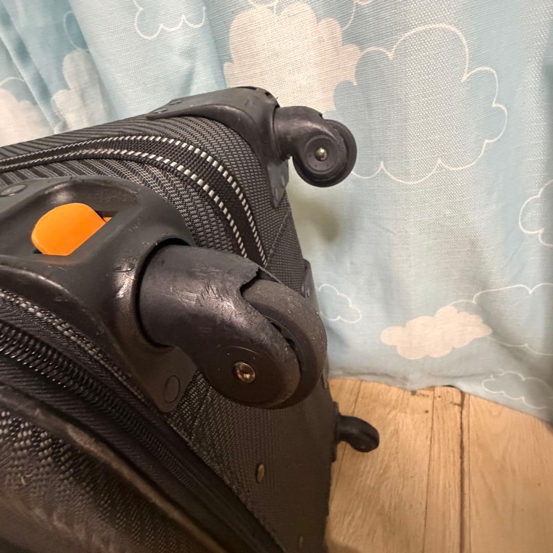 激安送料込‼️シフレ　エスケープ　大容量115L ソフトスーツケース　ちきりんさん