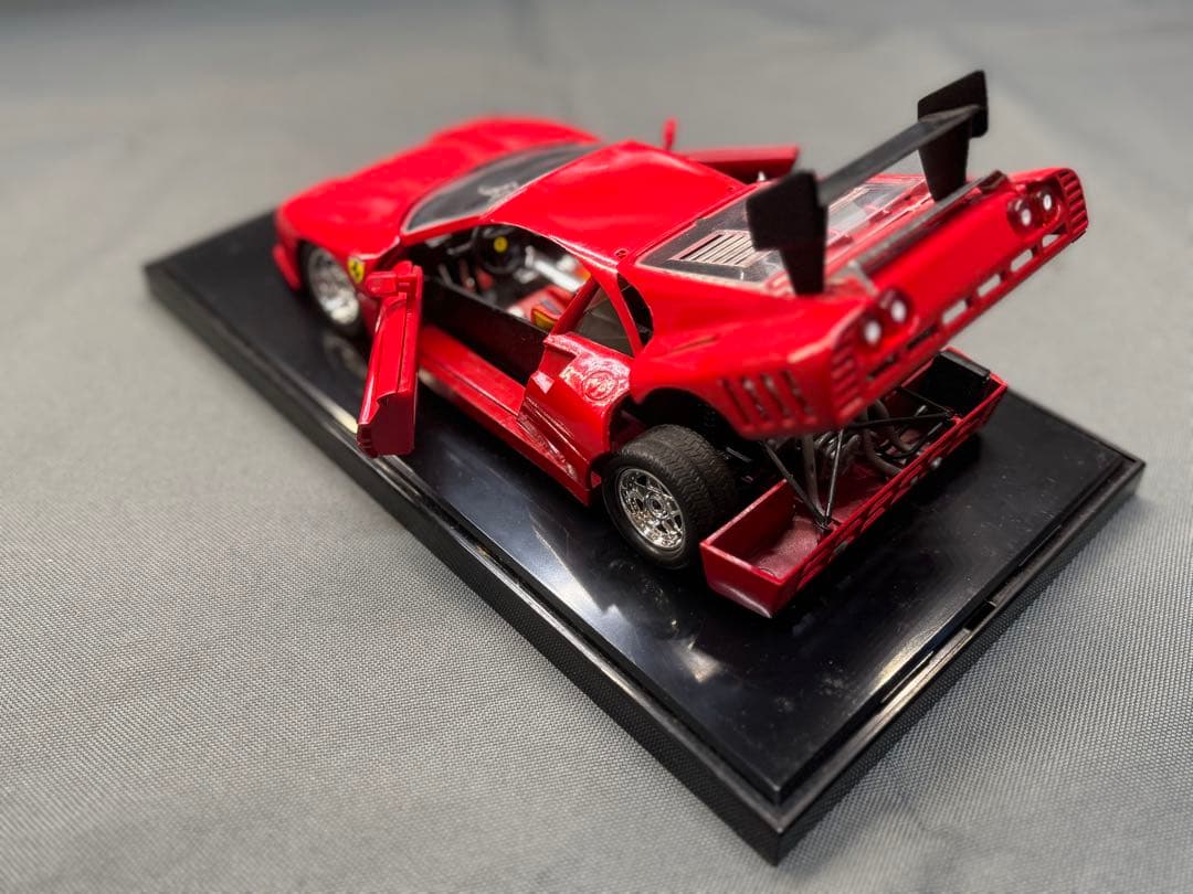 ジョエフ フェラーリ 1/18スケールミニカー
