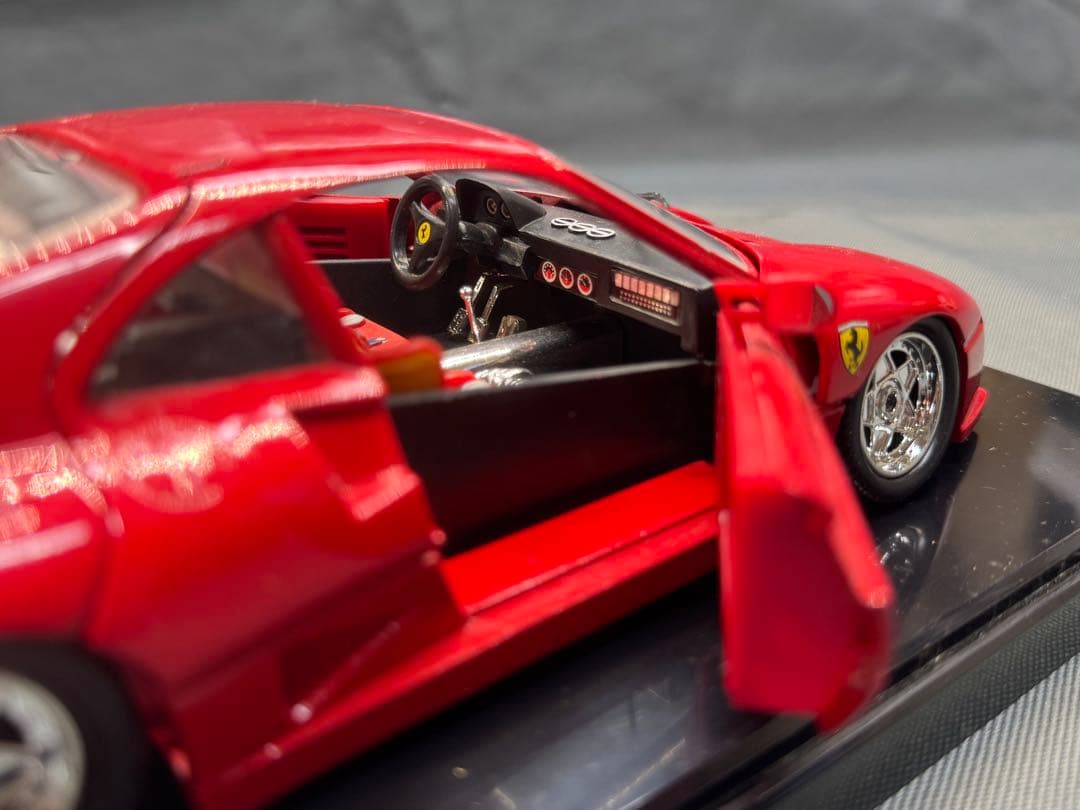 ジョエフ フェラーリ 1/18スケールミニカー