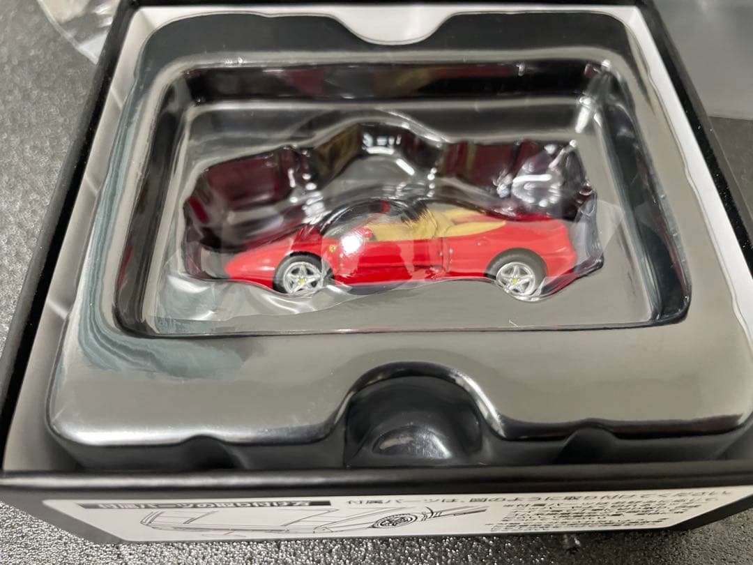 トミカリミテッドヴィンテージネオ　フェラーリ F355 スパイダー（赤）