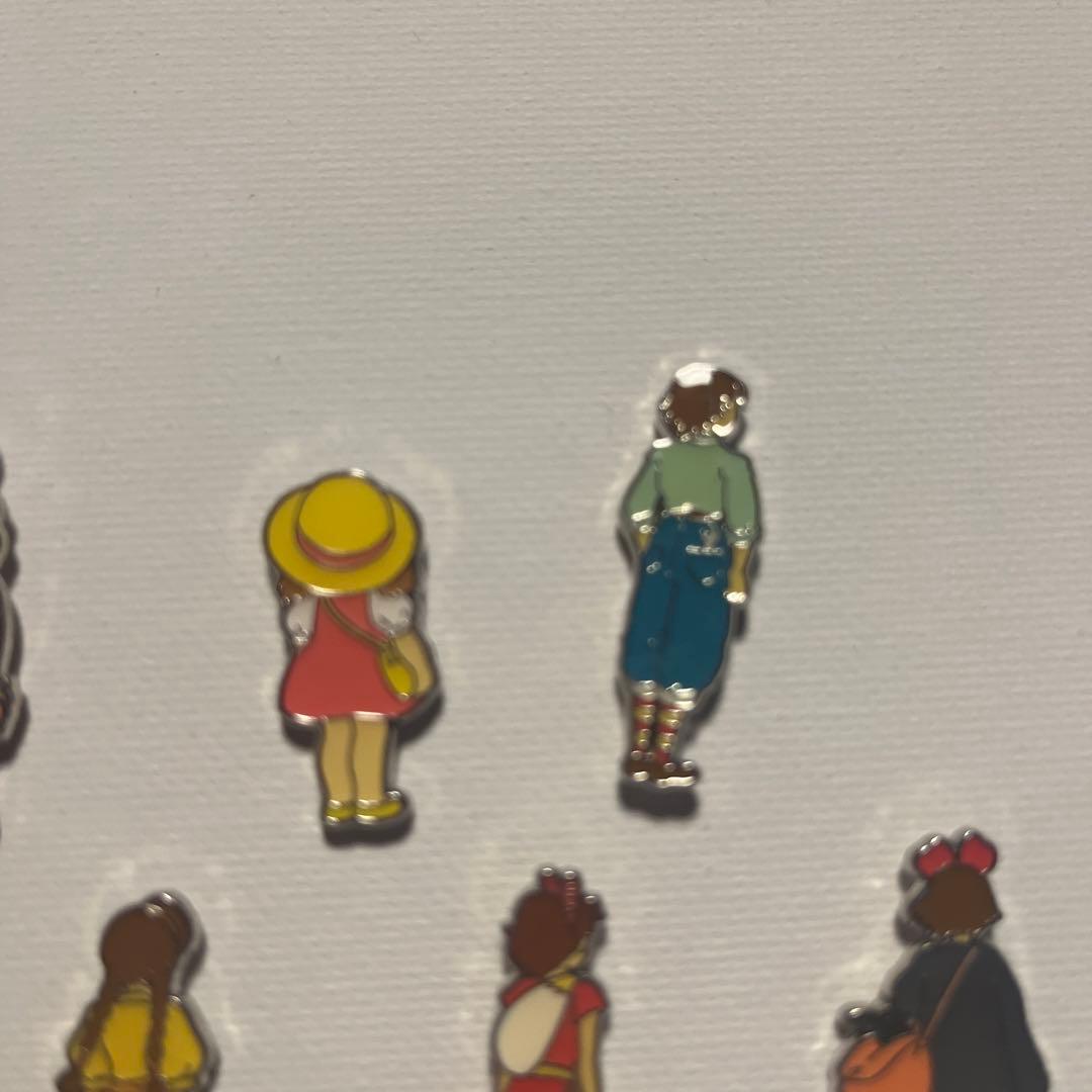 キャラクター ピンバッジ 8個セット