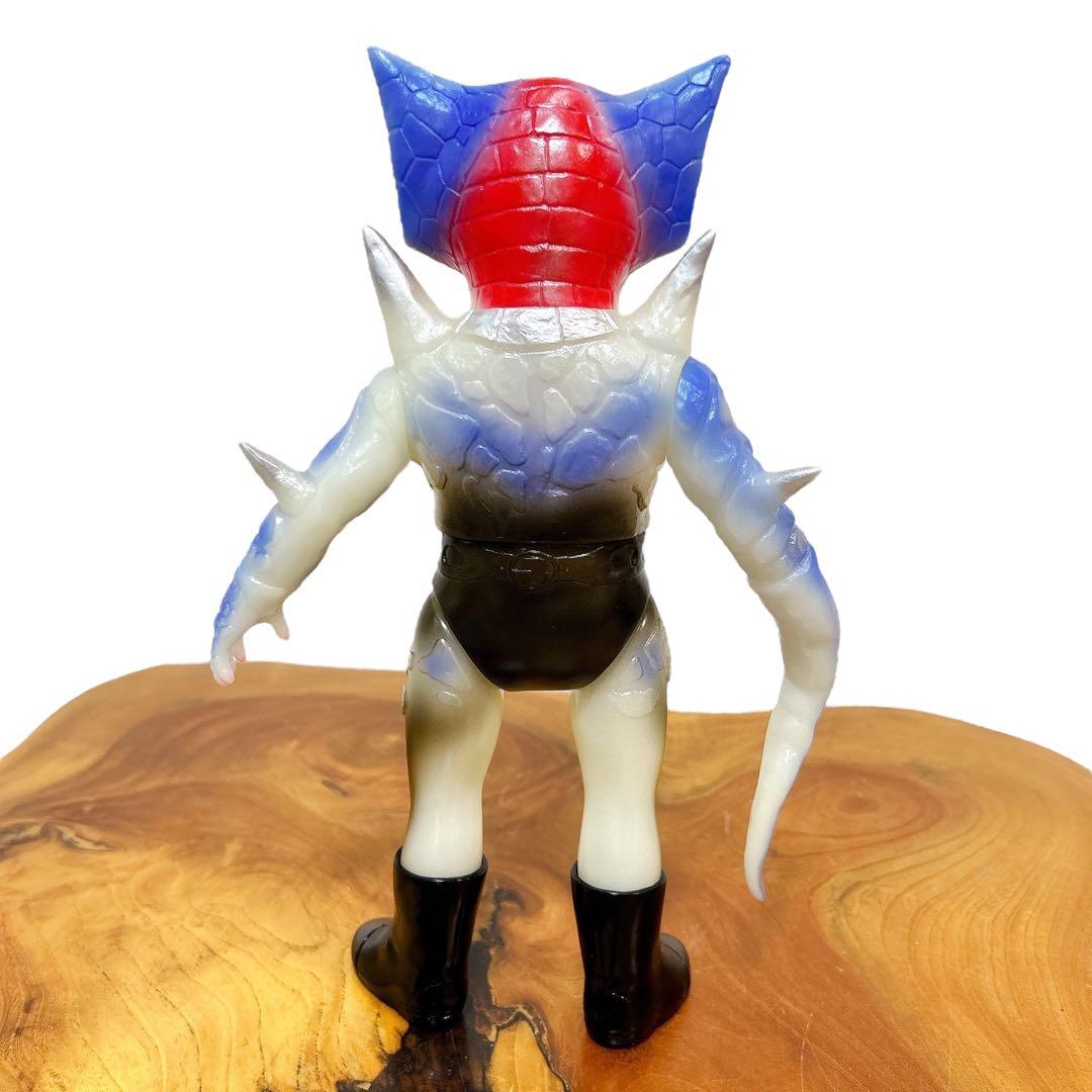 東映レトロソフビコレクション ガラガランダ 蓄光 フィギュア 仮面ライダー 怪人