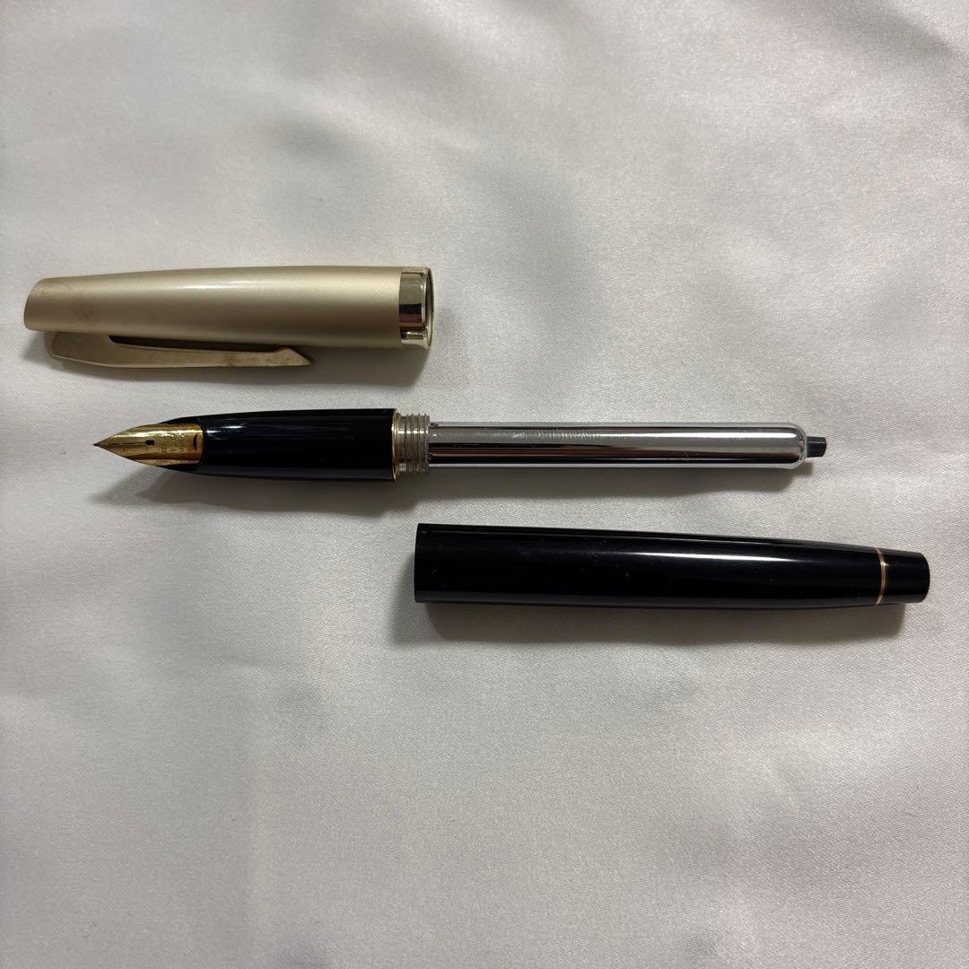 PILOT '70s新品　万年筆 14K-585 スクリプト