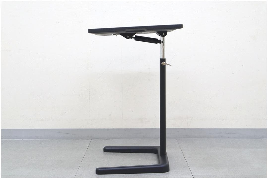 ヴィトラ NesTable ネステーブル サイドテーブル 高さ角度調節可 机