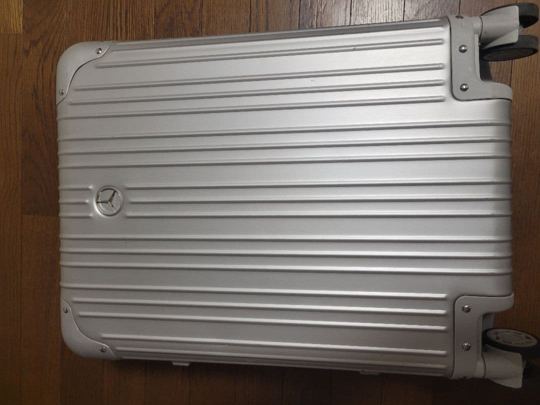 メルセデス・ベンツ シルバー キャリーケース 中古 値引き可 説明必読