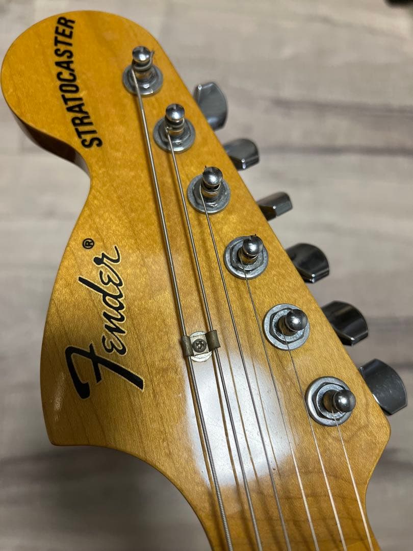 【最終価格】Fender Japan ストラトキャスター リバースヘッド