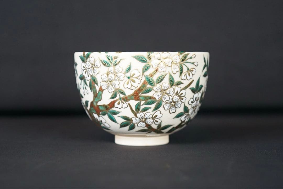 杉田祥平 清閑寺窯 色絵桜花ノ画 茶碗 共箱 共布 栞 茶道具