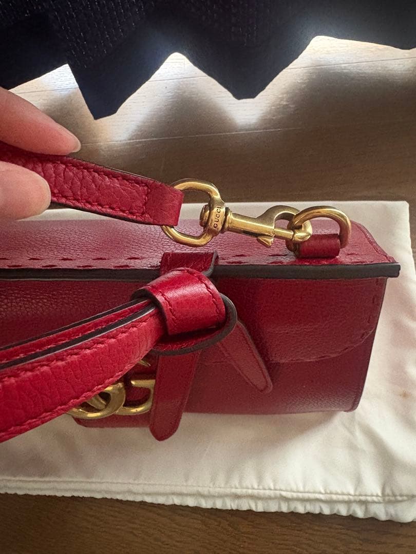 GUCCI グッチ　GGマーモント　バッグ　ハンドバッグ　421890 極美品