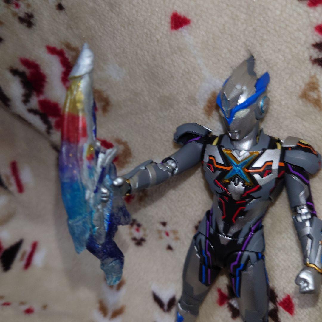 S.H.フィギュアーツ　ウルトラマンX エクシードX