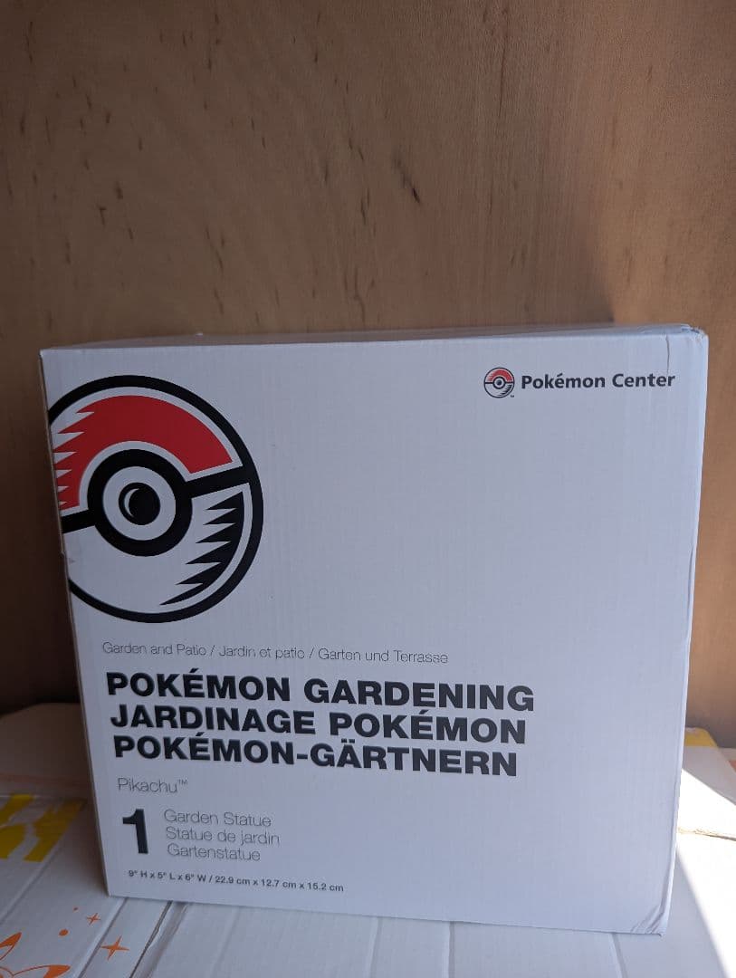 アメリカ　ポケモンセンター　ピカチュウ　オス　ガーデン　フィギュア スタチュー