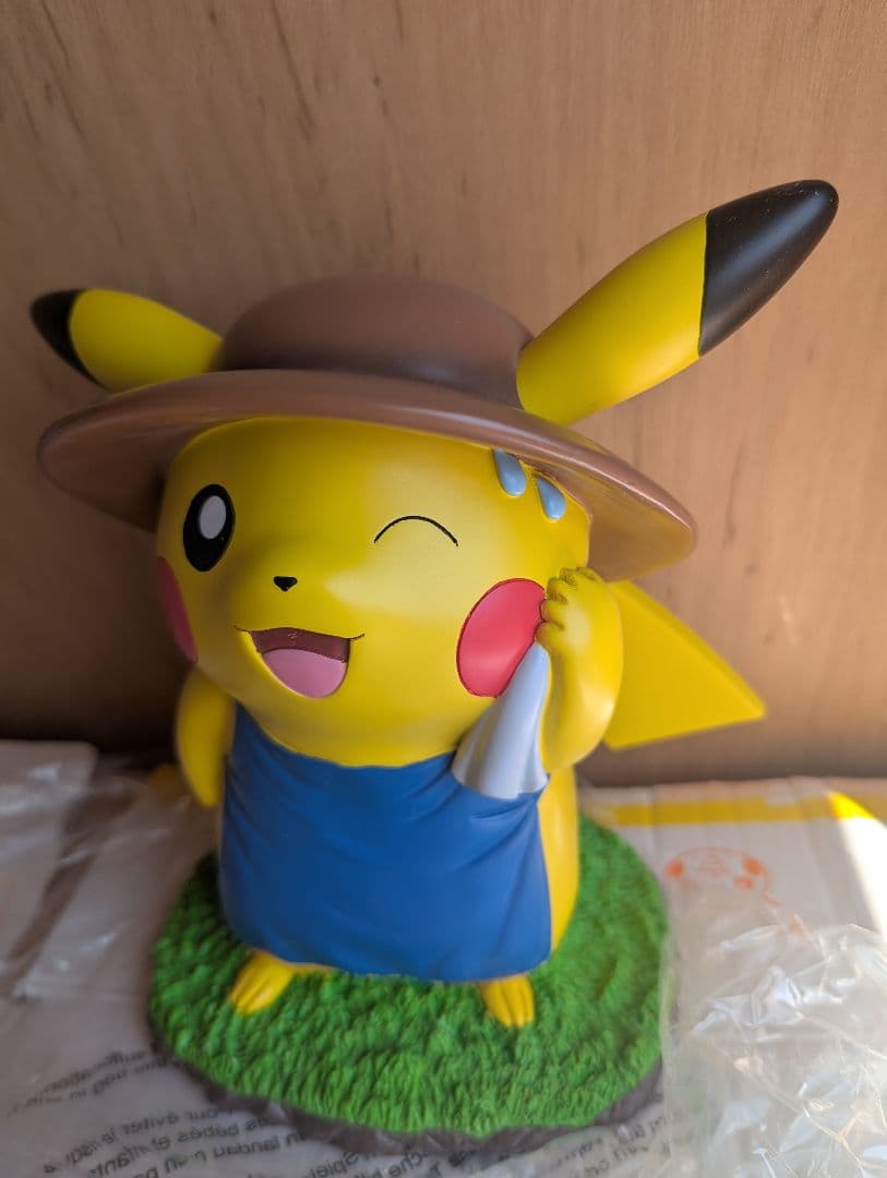 アメリカ　ポケモンセンター　ピカチュウ　オス　ガーデン　フィギュア スタチュー