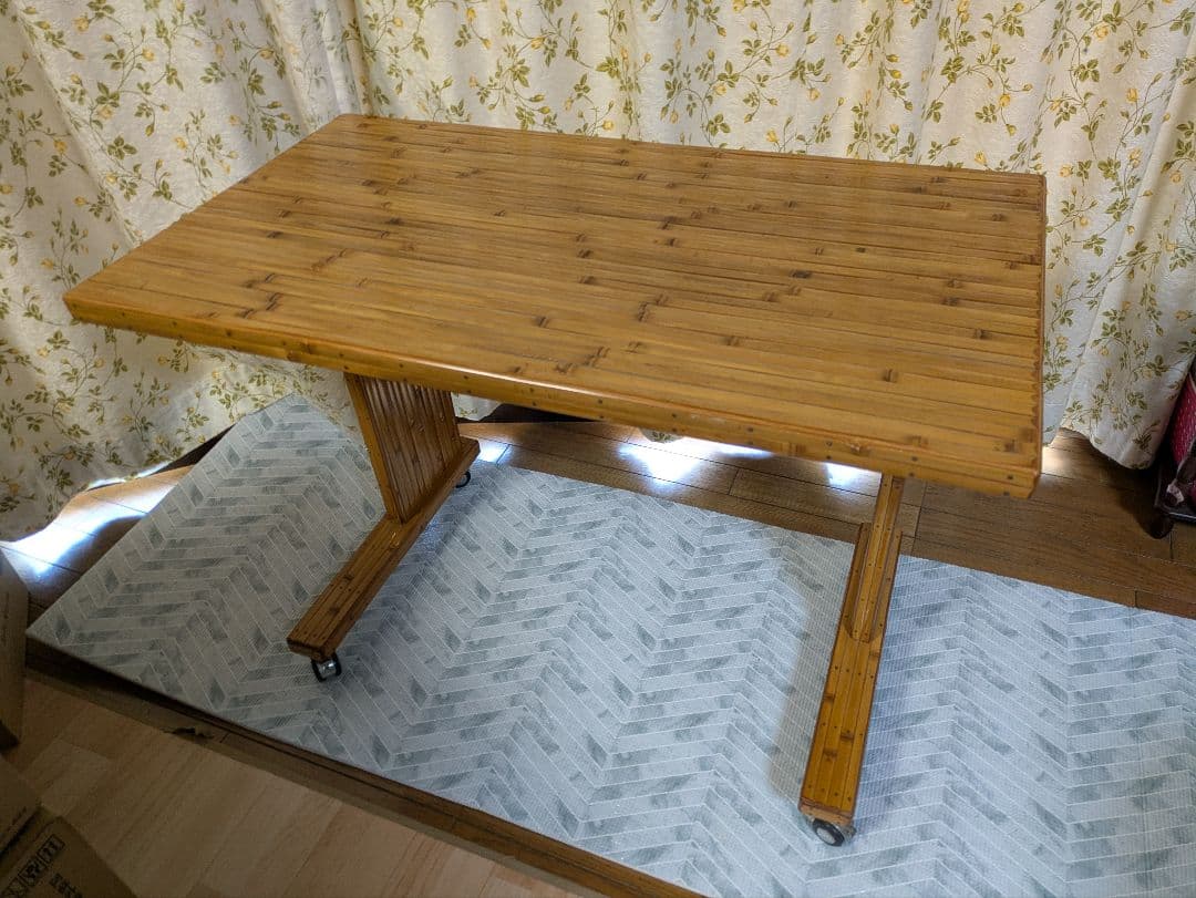 梅里竹芸 キャスター付テーブル