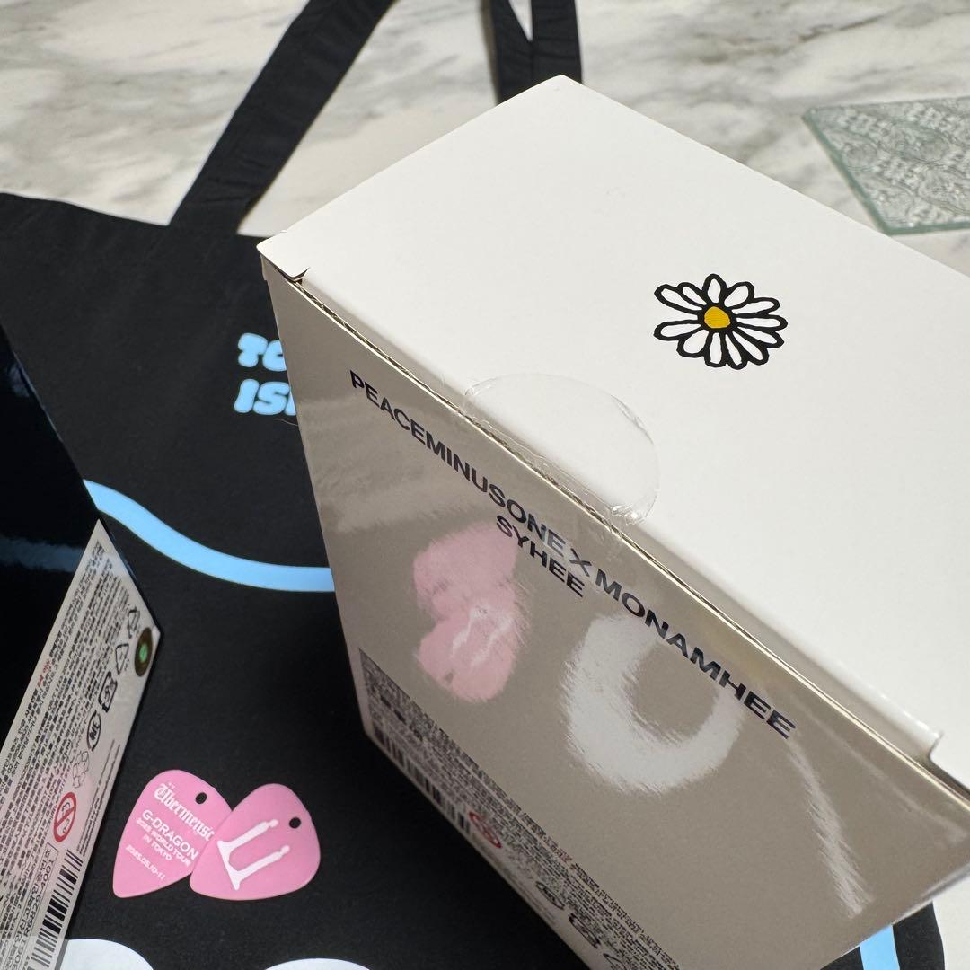 PEACEMINUSONE X MONAMHEE モナムヒ G-dragon