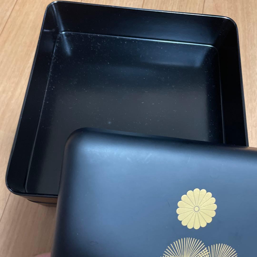 マット加工　漆器重箱 二段 黒金 松の木模様　梅