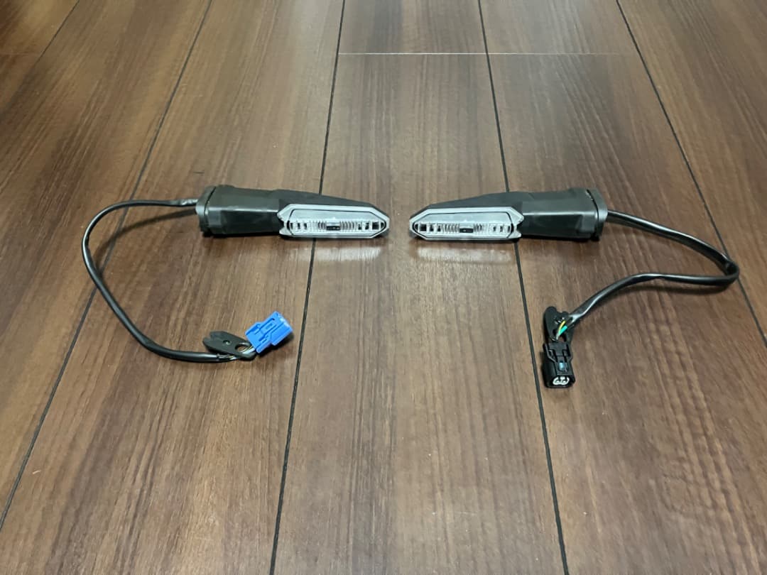 Z900RS純正テール回り&ウインカー