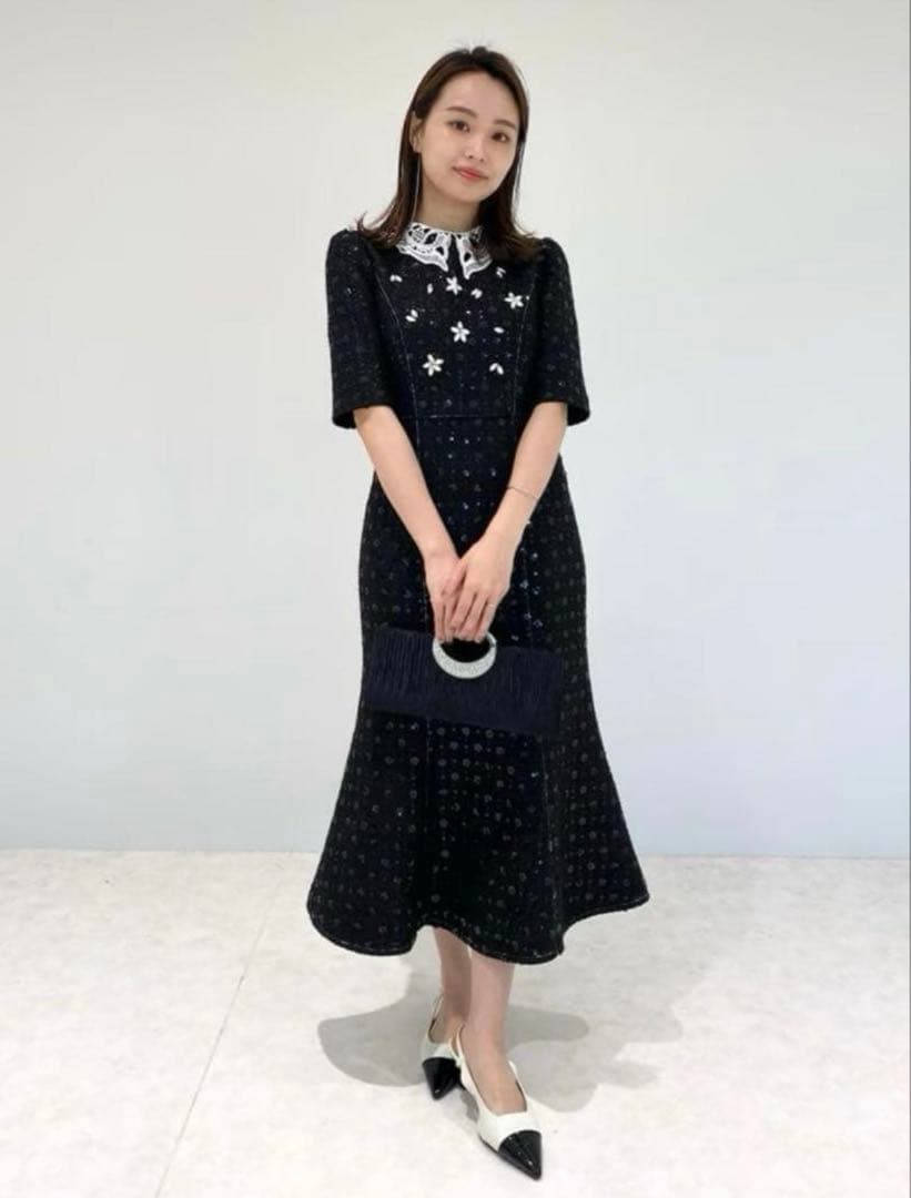 leja LEJA レースカラー花柄ビジュー付きスパンコールドレス