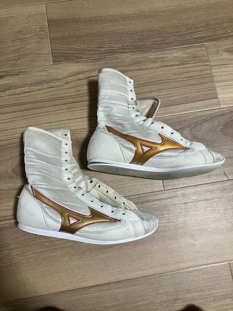 Mizuno ボクシングシューズ ホワイト/ゴールド 27cm