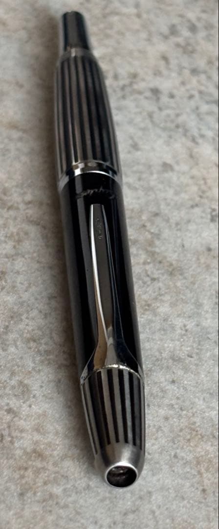 PILOT パイロット　キャップレス　capless蝕刻　万年筆　廃番