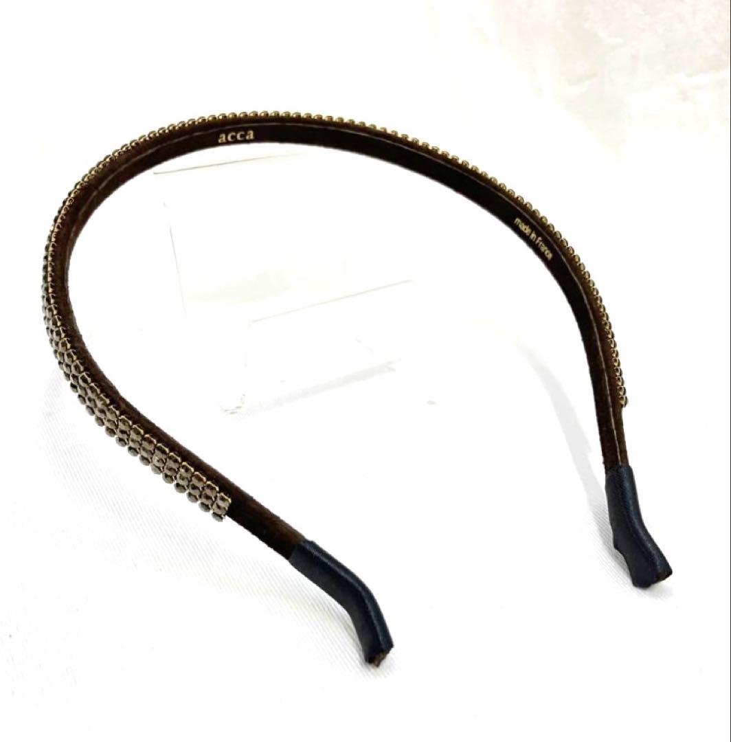 アッカ スワロフスキー カチューシャ ブロンズ ヘアアクセサリー 巾着付