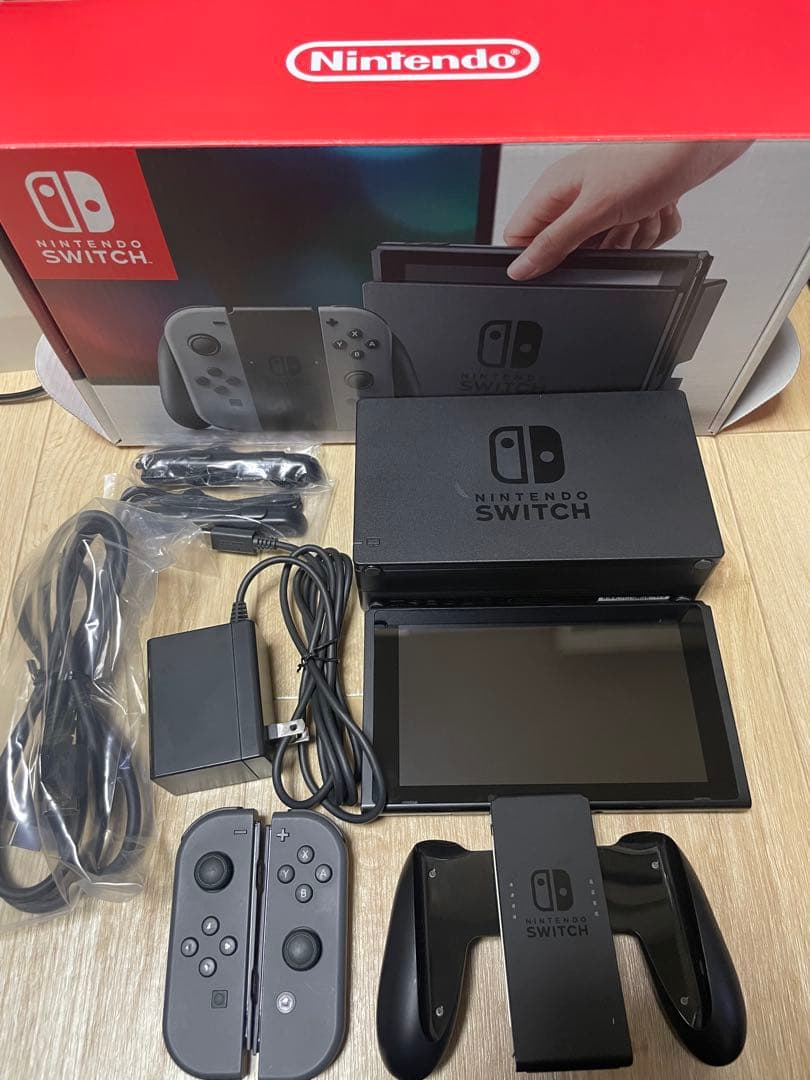 動作確認済み　Nintendo Switch グレー　付属品完備