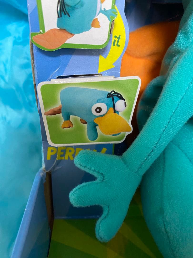 フィニアスとファーブ　トランスフォームぬいぐるみエージェントP／カモノハシペリー