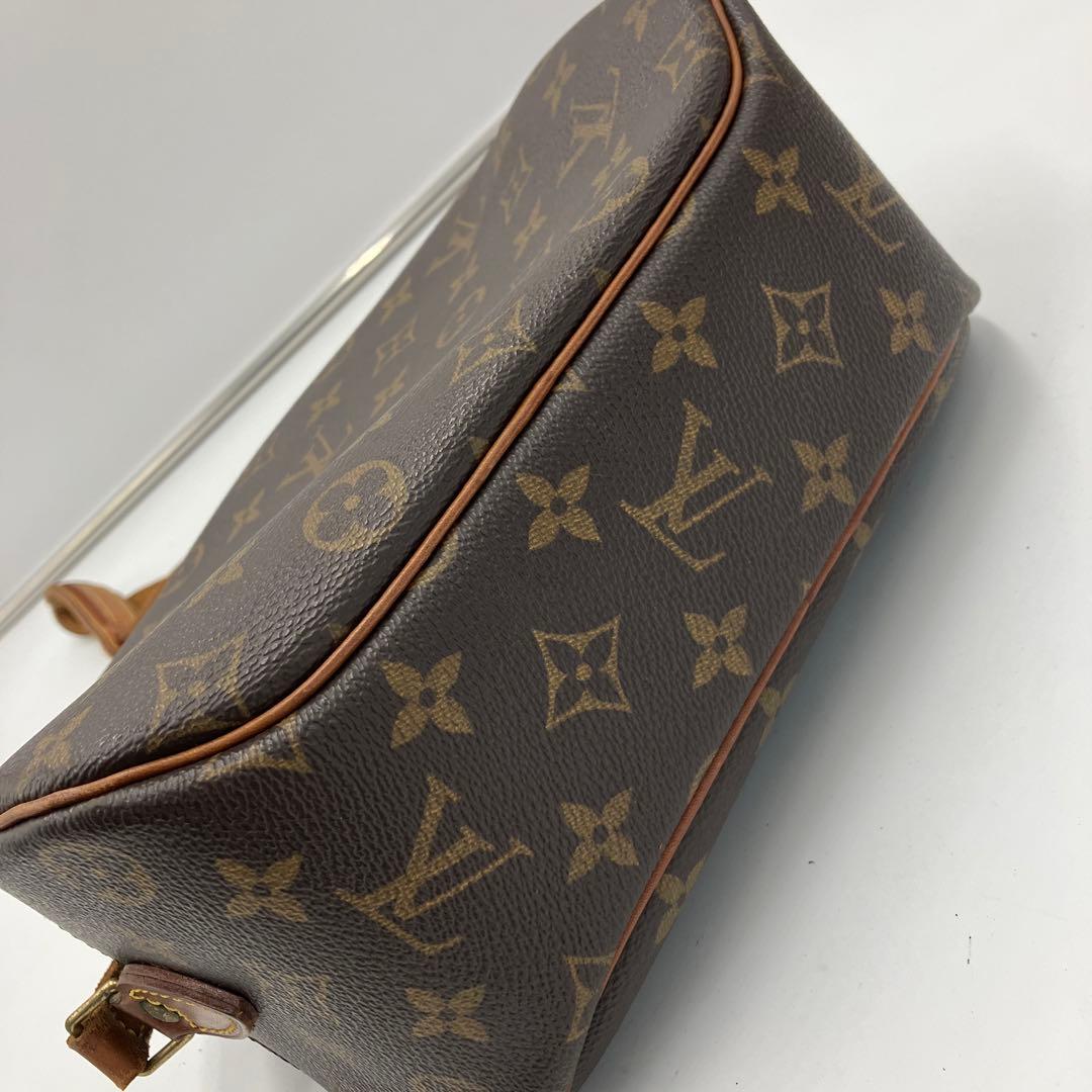 ルイヴィトン ブロワ モノグラムサンリス ショルダーバッグ