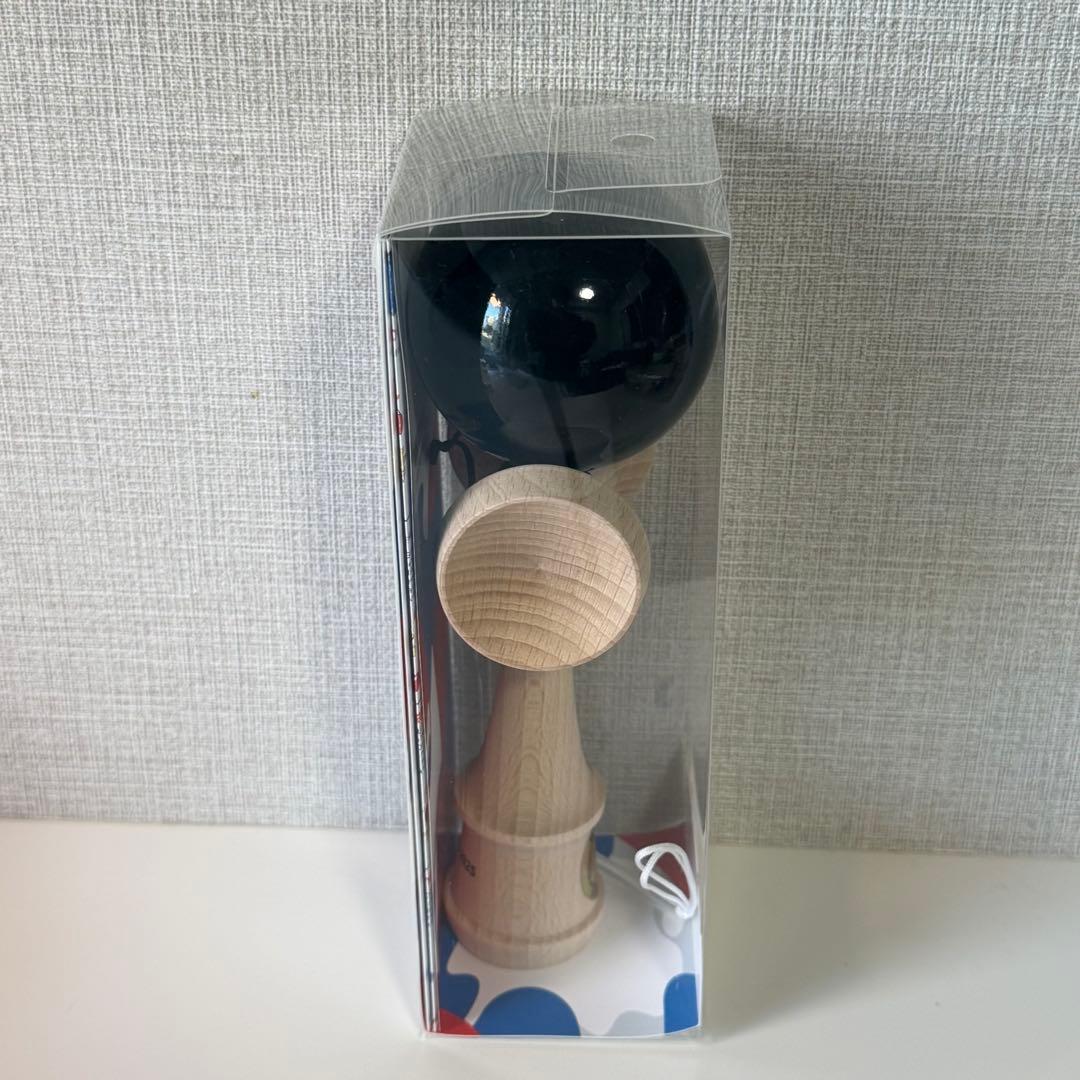 【新品・未使用】EXPO 2025 ミャクミャク けん玉(KENDAMA) 黒