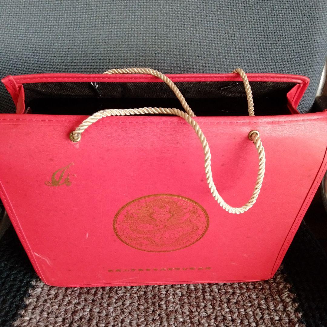 中国茶最高峰【天然珍品国礼名茶金駿眉】景徳鎮最高級陶磁器茶道具4点付在銘未開封