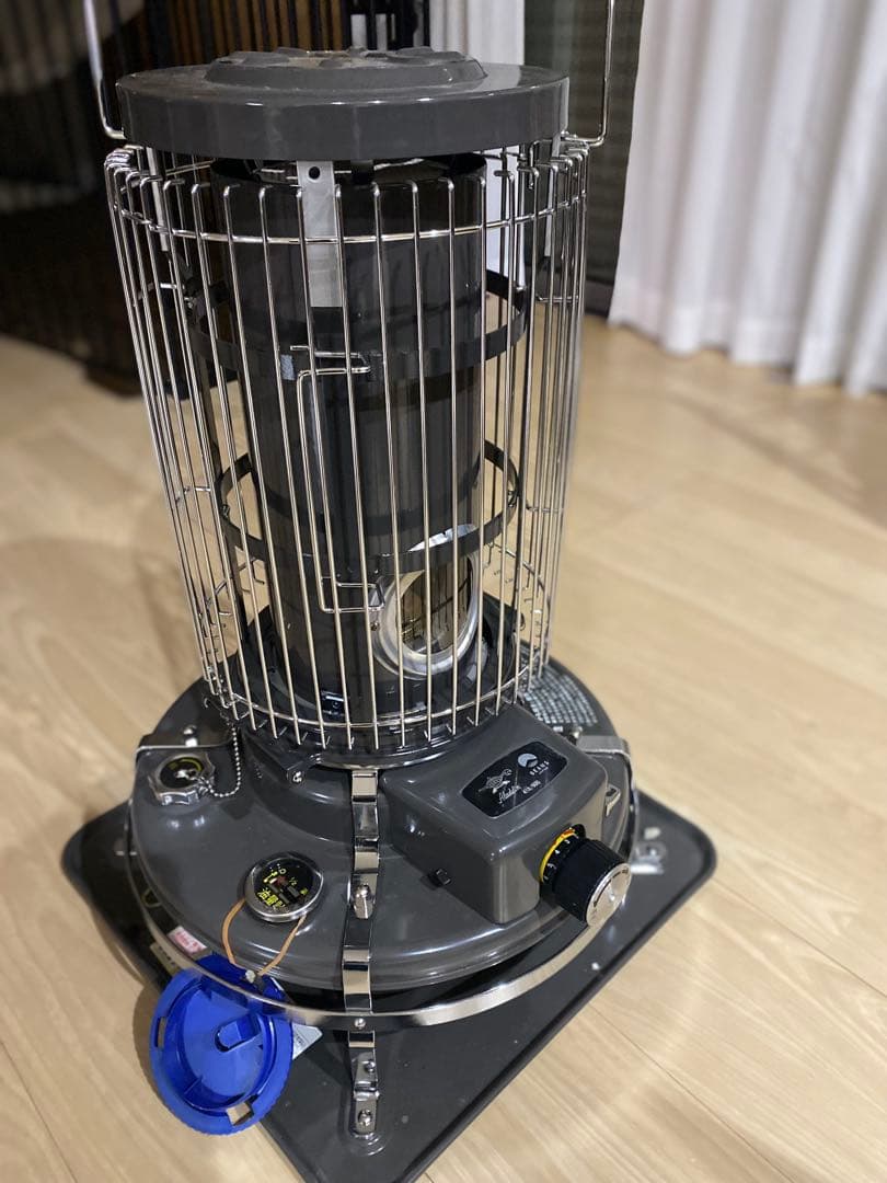 アラジン　ブルーフレーム　BEAMS別注　墨黒　灯油ストーブ