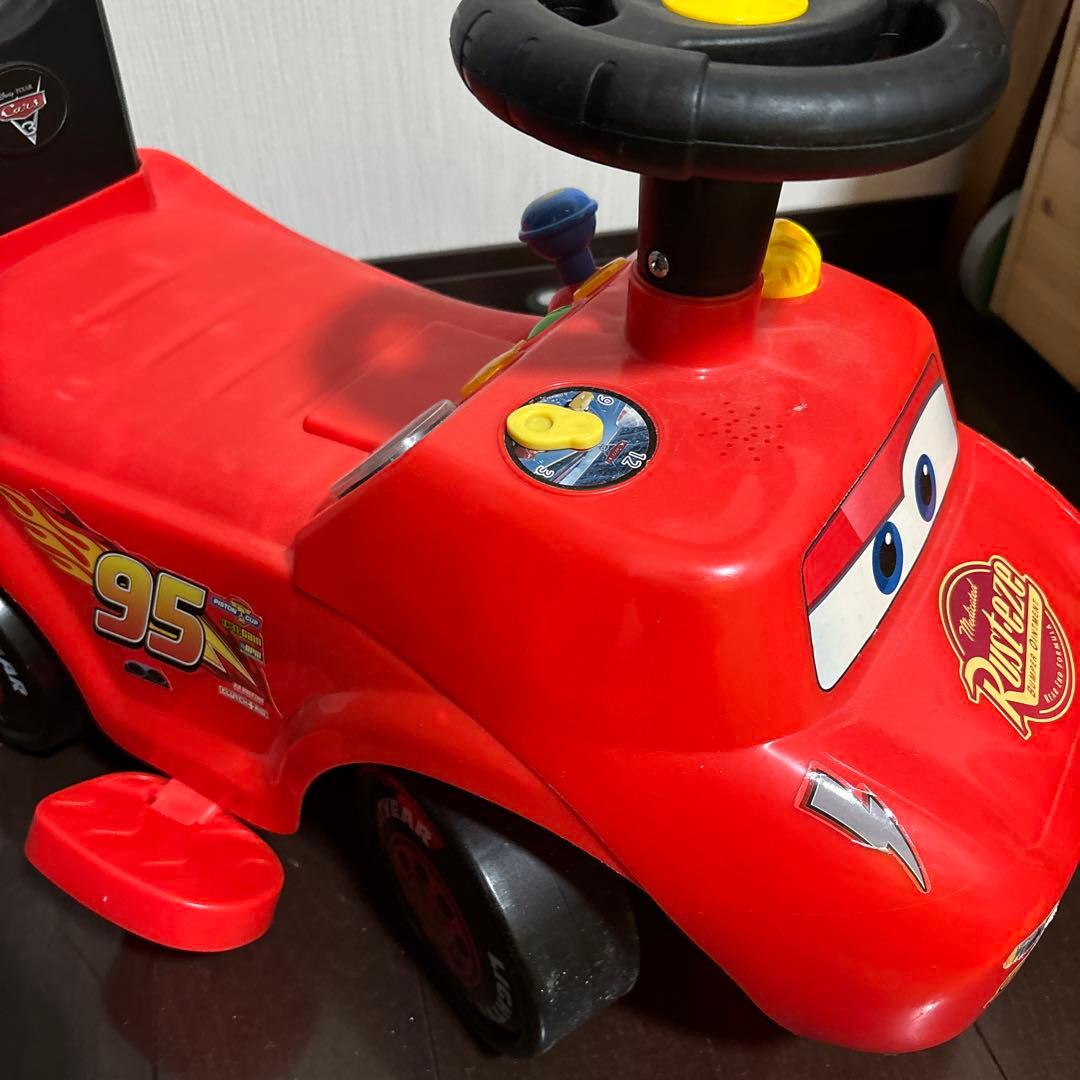 電動カーズ　乗れるライトニング　マックイーン　Cars